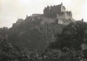 Edinburgh. Castle (Schloss) (ab 100)