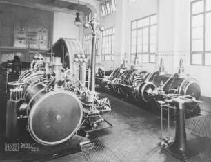 Maschine mit Ausklinksteuerung und mit Lentz-Steuerung (Hanomag, Hannover) : Technikgeschichte | Maschinenbau | Kraftmaschinen | Dampfmaschinen