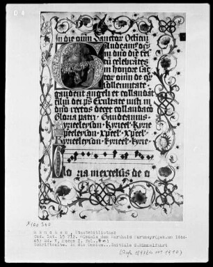 Fünfbändiges Missale von Berthold Furtmeyr — Fünfter Band — Initiale G (audeamus), darin die Versammlung aller Heiligen, Folio 4recto