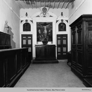 Schrank und Kommode