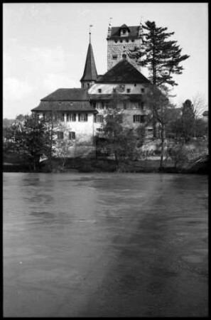 Aarwangen: Aare mit Schloss