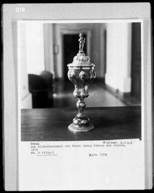 Pokal zur Silberhochzeit von Fürst Georg Victor mit Helene