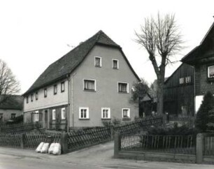 Neukirch (Lausitz), Hauptstraße 102. Bauernhof (1832). Wohnhaus