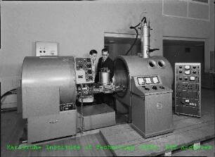 Elektronenstrahl-Schweißanlage der Technischen Abteilung (TA)