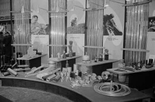 Messestand mit Metallwaren (Hartmetall-Erzeugnisse, Schweisselektroden)