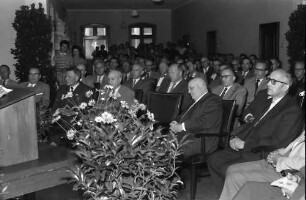 Freiburg: Regierungspräsidium; Abschied Dr. Köpfler vom Regierungspräsidium; Versammlung der Angehörigen des Regierungspräsidiums im Oberstock
