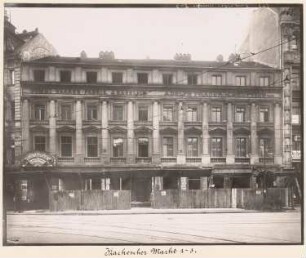 Wohnhaus Hackescher Markt 2, Berlin-Mitte: Ansicht (aus: Julius Kohte, Alt-Berlin, Bauwerke in Berlin und Charlottenburg, aufgenommen 1907-1914)