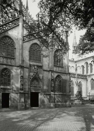 Münster, Dom : Münster. Dom. Vorhalle (Paradies) vor West-Querschiff von Südwesten