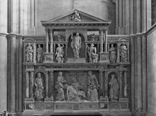 Altarretabel mit Pietà, Auferstehung Christi und Heiligen