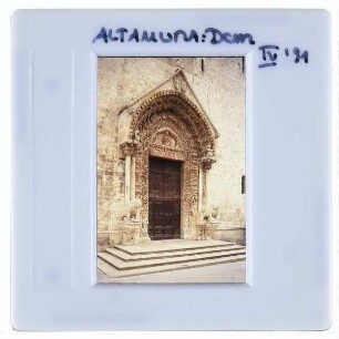 Altamura, Dom S. Maria Assunta : Hauptportal