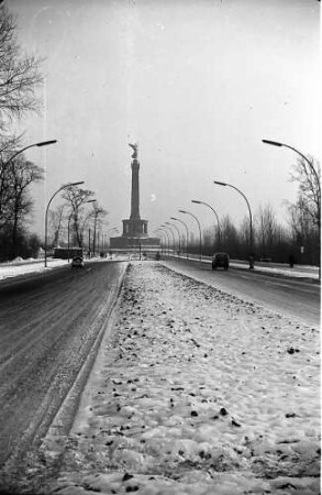 Berlin: West; Straße des 17. Juni mit Siegessäule
