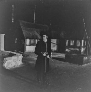 Sorbisches Volkstheater: "Wotprosenje" (Die Abbitte) : Loga. Schauspieler des Sorbischen Volkstheaters bei der Aufführung des Theaterstückes "Wotprosenje" (Die Abbitte)