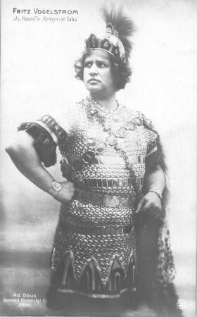 Fritz Vogelstrom als Assad in "Die Königin von Saba" von Karl Goldmark. Fotografie (Weltpostkarte). Königliche Hofoper Dresden, 1916