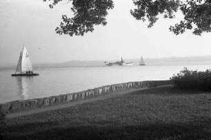Herrsching: Seepromenade mit Blick auf See