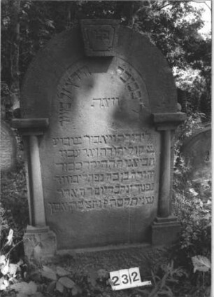 Grabstein 232