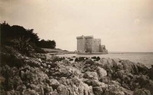 Île Saint-Honorat. Wasserkastell (1073-1190). Ansicht von Westen