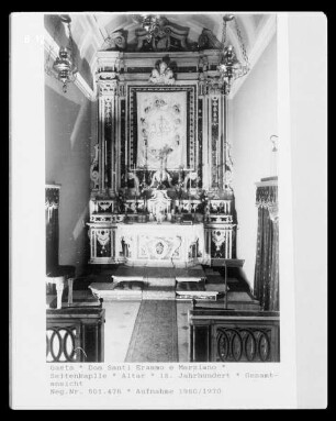 Altar einer Seitenkapelle