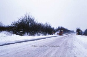 Ratzeburger Straße: Schneepflug am Ortseingang