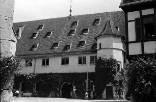 Tübingen-Bebenhausen: Hof des Schlosses