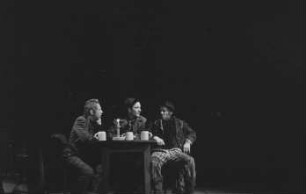 Szenenbilder aus der Posse "Lumpacivagabundus" von Johann Nestroy im Theater am Schiffbauerdamm Berlin