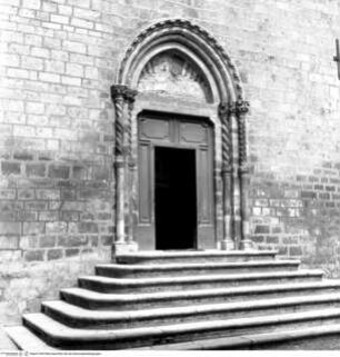San Francesco, Hauptportal