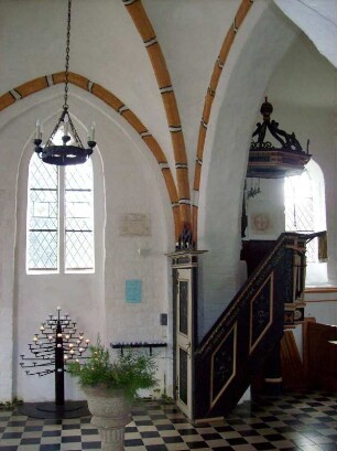 Groß Zicker (Rügen): Dorfkirche
