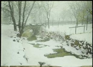 Es schneit in Langenhennersdorf : Langenhennersdorf. Am Langenhennersdorfer Bach. Winteraufnahme
