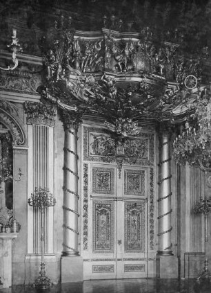 Innendekoration des Rittersaals, Raum 792 — Wanddekoration des Rittersaals, Raum 792 —