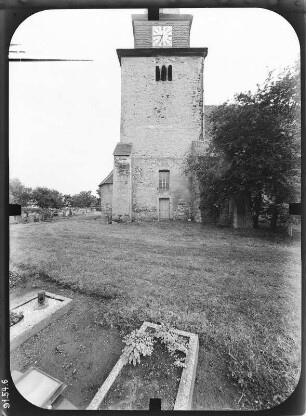 Frießnitz (Harth-Pöllnitz-Frießnitz). Pfarrkirche. Turm von Norden