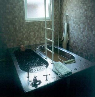 Bad Hersfeld. Kuranwendung im Badehaus, im Moorbad