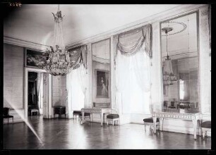 Schloß; Innenraum, Gesellschaftszimmer