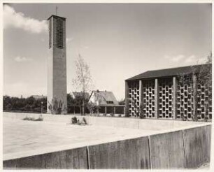 Heilig-Geist-Kirche, Bad Oeynhausen: Kirche von Süden
