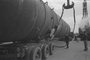 Benzinveredelungsanlage für die Esso-Raffinerie.
