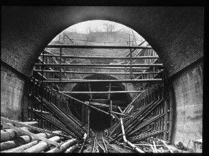 Engelbergtunnel: Verstrebungen