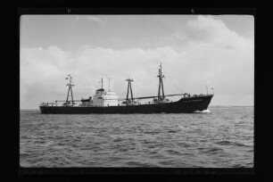 Bernd Leonhardt (1955), Frachtschiff, Leonhardt & Blumberg, Hamburg, Bau-Nr. 557