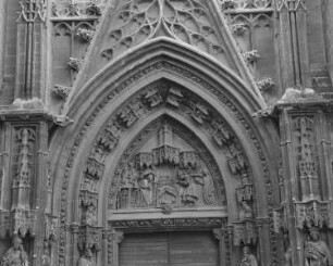Portada de San Miguel o del Nacimiento — Tympanon