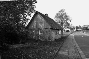 Backhaus (massiv , Backhaus); Ulrichstein, Hoherodskopfstraße (ggüber Hsnr. 38)