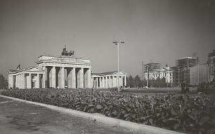 Berlin, Brandenburger Tor nach der Wiederherstellung