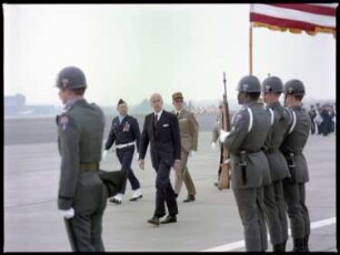 Fotografie: Besuch des französischen Staatspräsidenten Valéry Giscard d’Estaing in West-Berlin