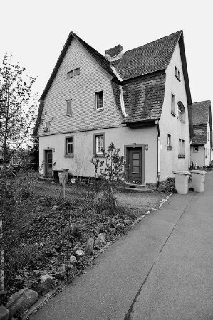 Ehem. Bahnarbeiterwohnhaus (Wohnhaus); Grebenhain, Bahnhofstraße 35