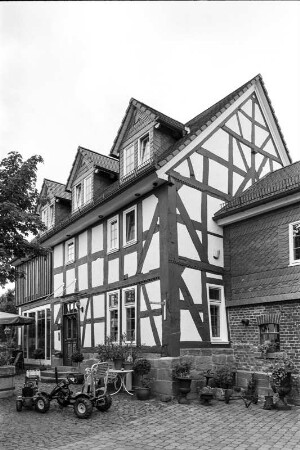 Wohnhaus (Einhaus, Fachwerk); Burgwald, Die Ecke 5
