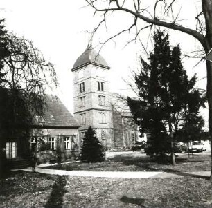 Schenkendöbern-Atterwasch. Dorfkirche (Ende 13./ Anfang 14. Jahrhundert, 1686, Turm 1840). Ansicht von Südwesten