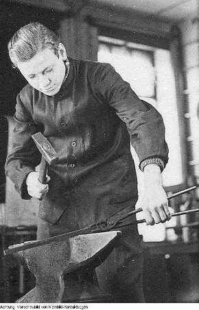 Lehrlinge bei der Arbeit - Berufswettbewerb