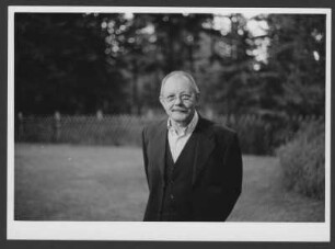 Der Schriftsteller Heinz Czechowski bei der 6. Sommernacht der Lyrik in der "literaturWERKstatt" (Kulturbrauerei)
