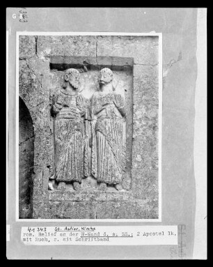 Relief mit zwei Aposteln