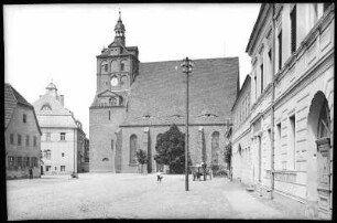 Dommitzsch. Rathaus und Kirche