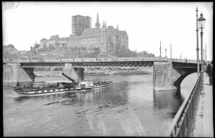 Meißen. Burgberg, Brücke, Elbe mit Dampfer Kronprinz