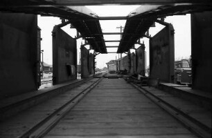 Freiburg: Güterbahnhof; KfZ-Transportwagen, zweistöckig