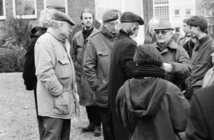Ausstellung "Zwangsarbeiterlager Wiesenfeld" im Schulzentrum Glinde: Führung durch das ehemalige "Lager Wiesenfeld"