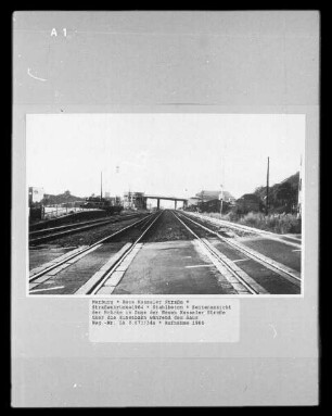 Straßenbrücke